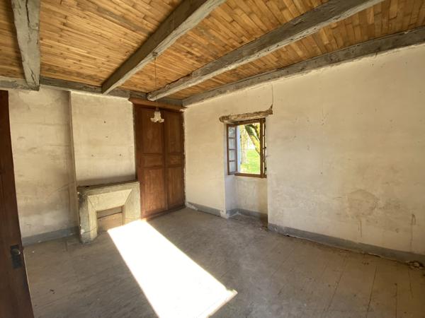 Touffailles (82190) TOUFFAILLES Maison de village et dépendances à rénover