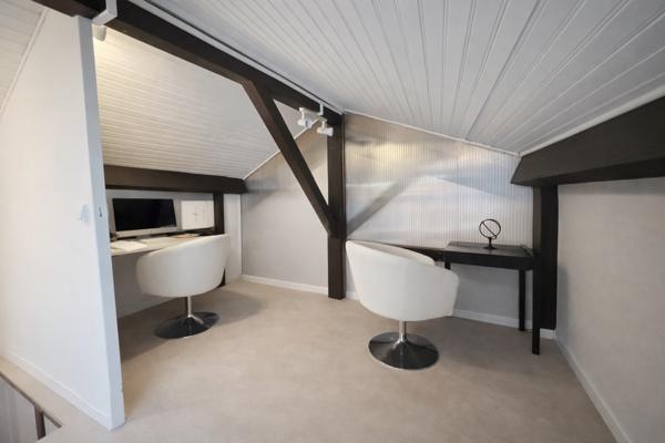 Couzon-au-Mont-d'Or (69270) Dernier étage appartement de charme 57m2 carrez