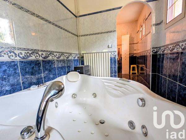 Maison à vendre 6 pièces 192 m² Guécélard