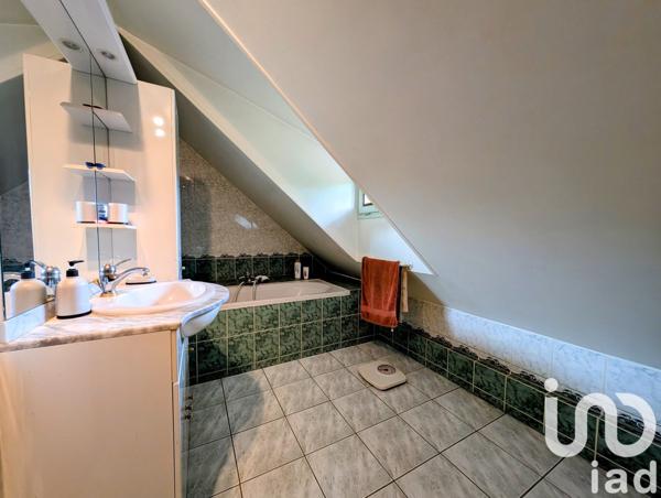 Maison à vendre 6 pièces 192 m² Guécélard