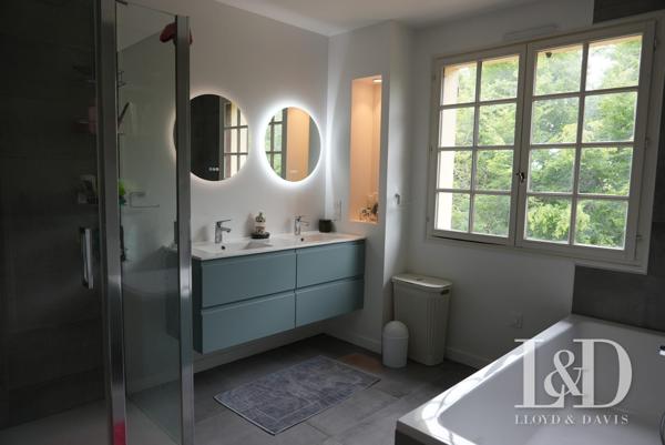 Belle propriété dans un quartier prisé de Saint-Benoît