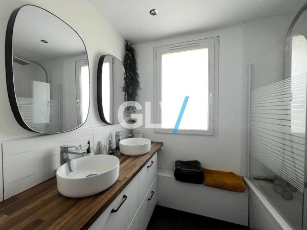 Maison Villeneuve d'ascq 4 pièce(s) 84 m2 , Villeneuve d ascq