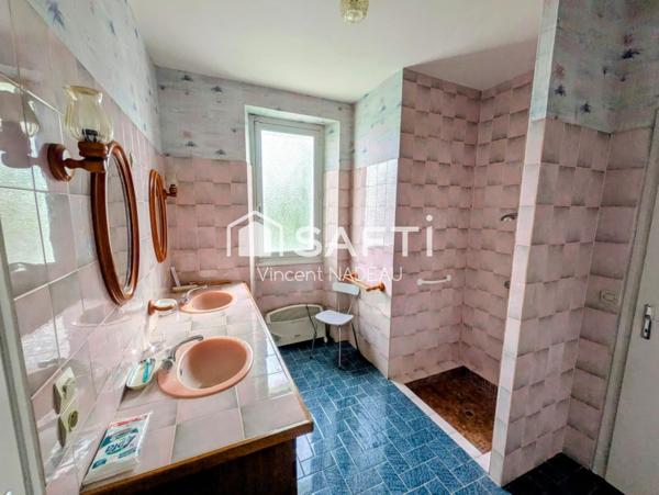 Maison - 7  pièces - 170 m²