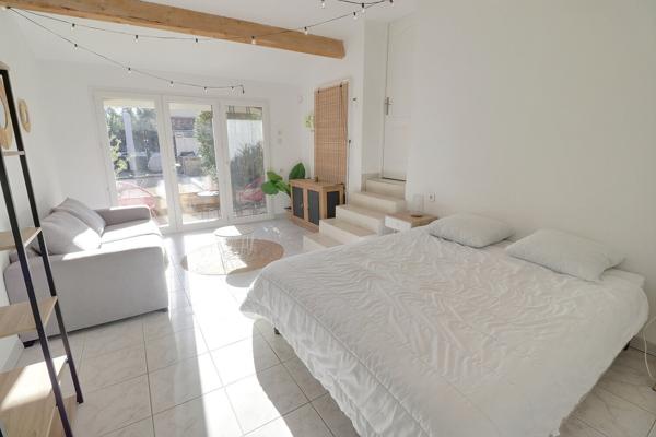 A VENDRE Entraigues Sur La Sorgue Maison 5 pièce(s) 130 m²