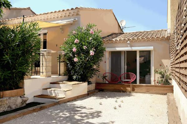 A VENDRE Entraigues Sur La Sorgue Maison 5 pièce(s) 130 m²