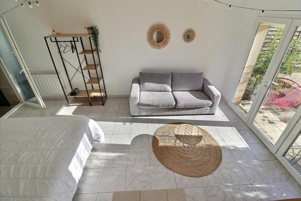 A VENDRE Entraigues Sur La Sorgue Maison 5 pièce(s) 130 m²