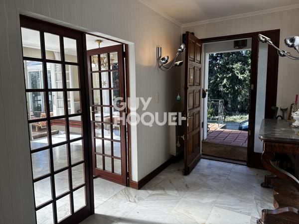 MAISON À VENDRE DE 8 PIÈCES DE 181,40 M²