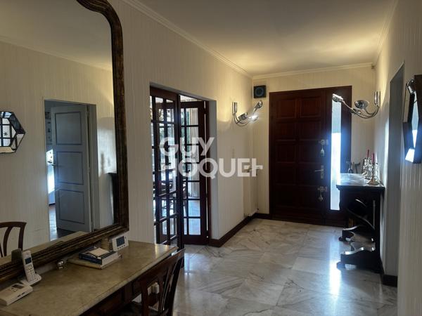 MAISON À VENDRE DE 8 PIÈCES DE 181,40 M²