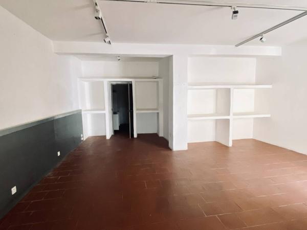 Commerce à louer 2 pièces de 40 m²