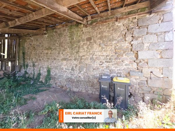 MAISON EN PIERRE DE 116 M2 SUR ÉTAGE, L’ENSEMBLE SUR 1744 M² DE TERRAIN CLOS AVEC DES DÉPENDANCES :