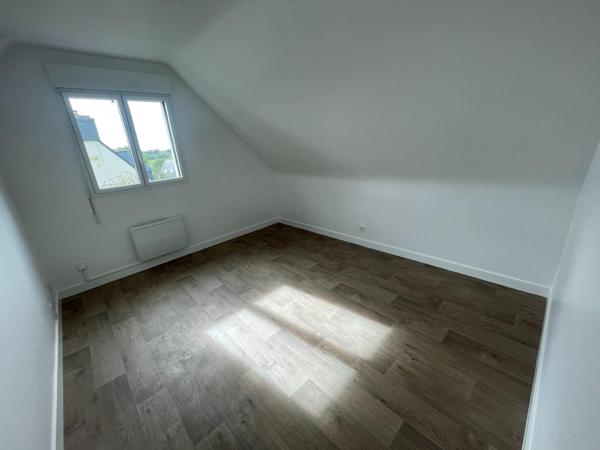 Maison régionale, rénovée, exposée sud avec grand jardin.