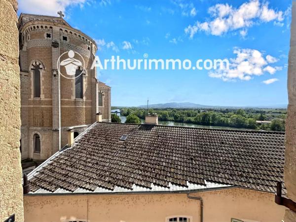 Location                                                      Appartement
                        
                     2 pièces                      64 m2                     à Trévoux