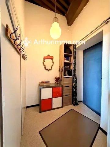 Location                                                      Appartement
                        
                     2 pièces                      64 m2                     à Trévoux