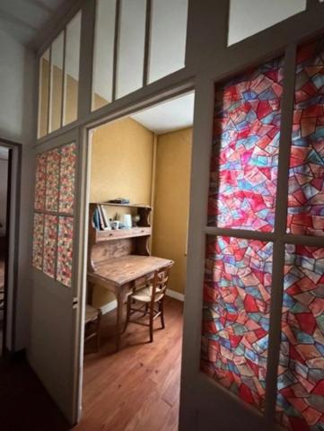 PLAISANCE DU GERS(32): MAISON BOURGEOISE avec garages et dependances , dans son jus, 190m2 sur terrain paysagé et pâture de 5.000m2, au calme,