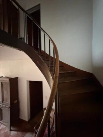 PLAISANCE DU GERS(32): MAISON BOURGEOISE avec garages et dependances , dans son jus, 190m2 sur terrain paysagé et pâture de 5.000m2, au calme,