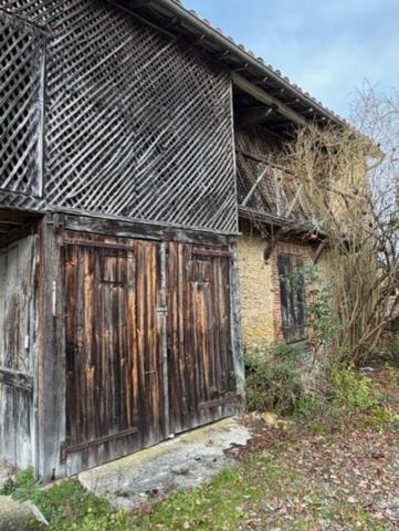 PLAISANCE DU GERS(32): MAISON BOURGEOISE avec garages et dependances , dans son jus, 190m2 sur terrain paysagé et pâture de 5.000m2, au calme,