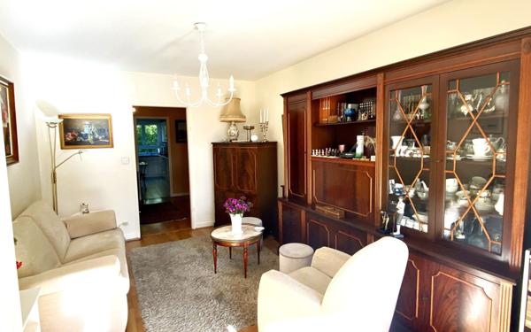 Appartement à vendre    4 pièces • 79,02 m2 Versailles