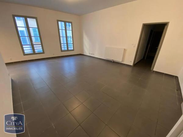 Appartement à louer 4 pièces 116.91m² Toulon (83000)