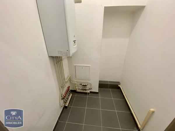 Appartement à louer 4 pièces 116.91m² Toulon (83000)