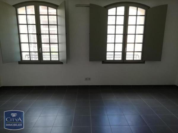 Appartement à louer 4 pièces 116.91m²