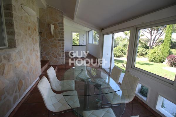 Maison de Prestige à Vendre à Langlade