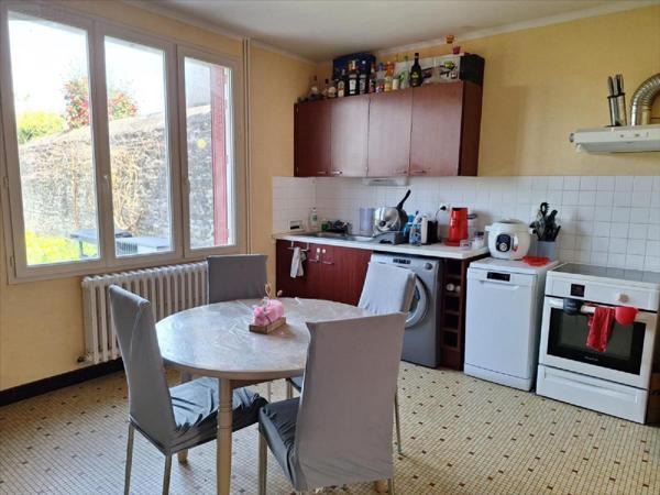 Maison à vendre à Ernée en Mayenne (53500), ref : 53077-1078807