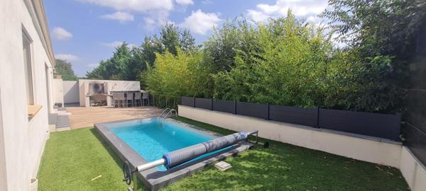 VIlla de 135 m² de plein pied avec piscine sur un terrain de 506m²
