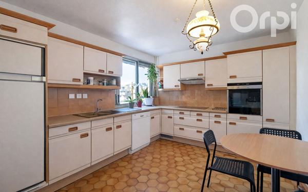 Appartement à vendre    4 pièces • 105 m2 Annemasse