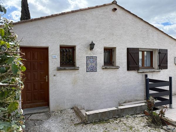 MAISON 3 CHAMBRES AVEC JARDIN ET GARAGE A POMAS