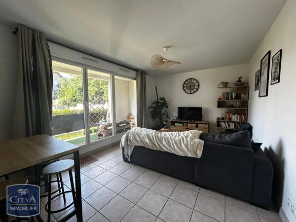 Appartement à louer 2 pièces 48.83m² Lucé (28110)