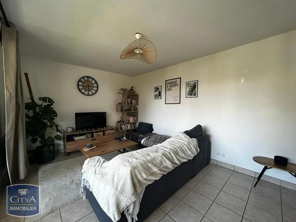 Appartement à louer 2 pièces 48.83m² Lucé (28110)