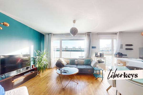 Appartement T3 de 61 m² / dernier étage exposé Sud / stationnement à Colombes