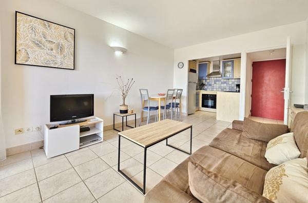 AJACCIO Sanguinaires Superbe T2 vue mer plage à pieds Ajaccio (20000)