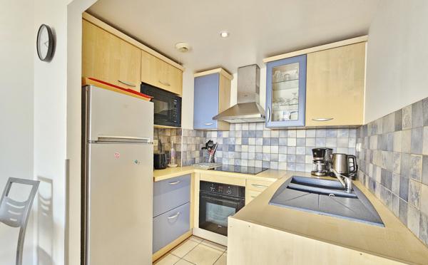 AJACCIO Sanguinaires Superbe T2 vue mer plage à pieds Ajaccio (20000)