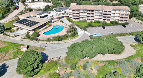 AJACCIO Sanguinaires Superbe T2 vue mer plage à pieds Ajaccio (20000)