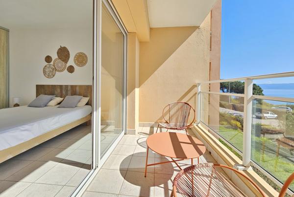 AJACCIO Sanguinaires Superbe T2 vue mer plage à pieds Ajaccio (20000)