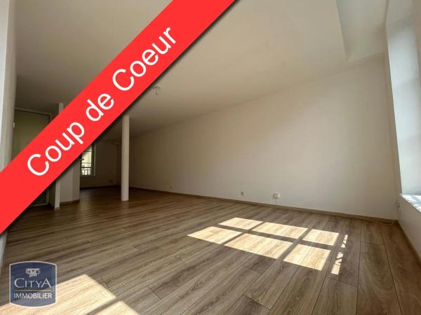 Appartement à louer 2 pièces 71m² Sedan (08200)