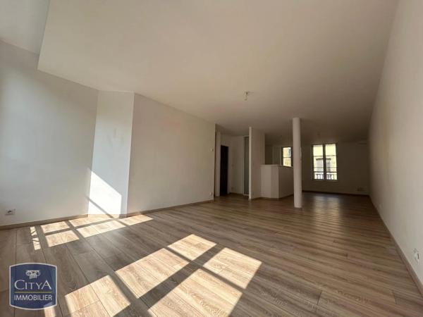 Appartement à louer 2 pièces 71m² Sedan (08200)
