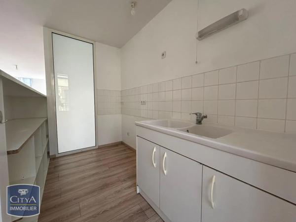 Appartement à louer 2 pièces 71m² Sedan (08200)