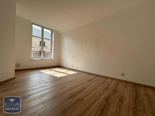 Appartement à louer 2 pièces 71m² Sedan (08200)