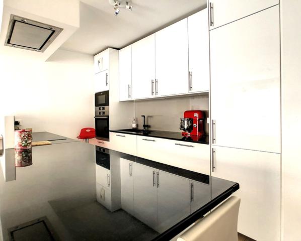 Appartement Suresnes 3 pièce(s) 72 m2