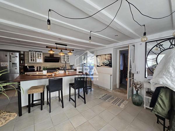 Maison Salles Sur Mer 9 pièce(s) 209.92 m2