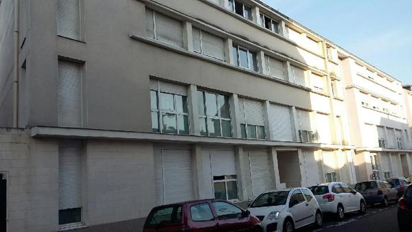 Parking / Box à louer à Nantes (44000)
