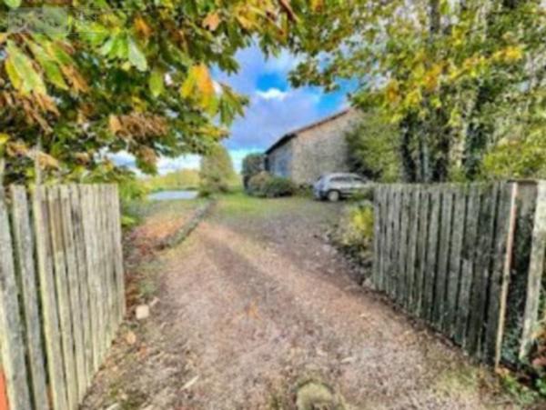 Maison à vendre à Cussac en Haute-Vienne (87150), ref : 87056-741