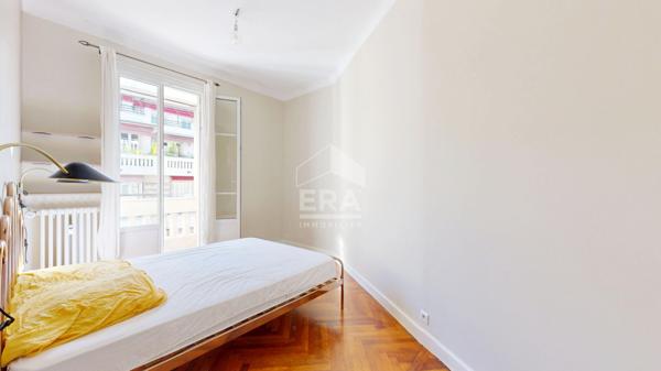 NICE - MUSICIENS : JOLI F2 TRAVERSANT AVEC BALCONS EN AVANT DERNIER ÉTAGE