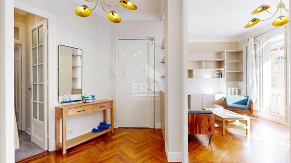 NICE - MUSICIENS : JOLI F2 TRAVERSANT AVEC BALCONS EN AVANT DERNIER ÉTAGE