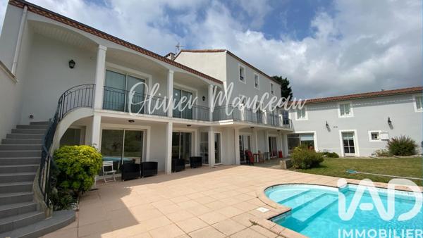 Maison à vendre 12 pièces 424 m² Les Herbiers