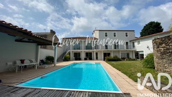 Maison à vendre 12 pièces 424 m² Les Herbiers