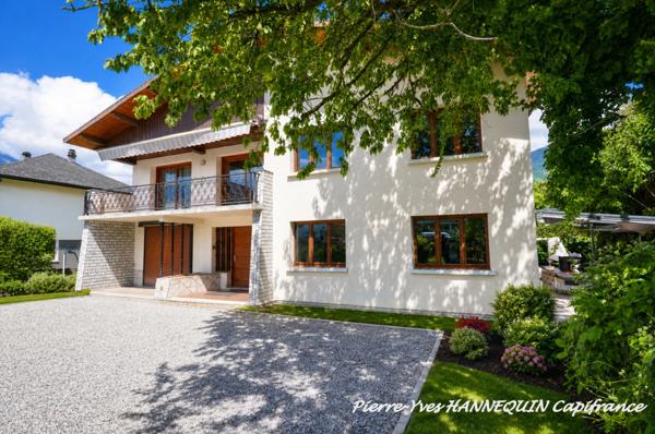 Maison à vendre 6 pièces T4 + T2 ALBERTVILLE (73)