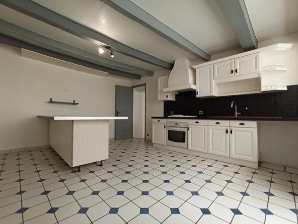 Maison à vendre Maison de caractère du XVIIIe siècle – 164,5 m² habitables à SAINT MAIXENT L'ECOLE (79)